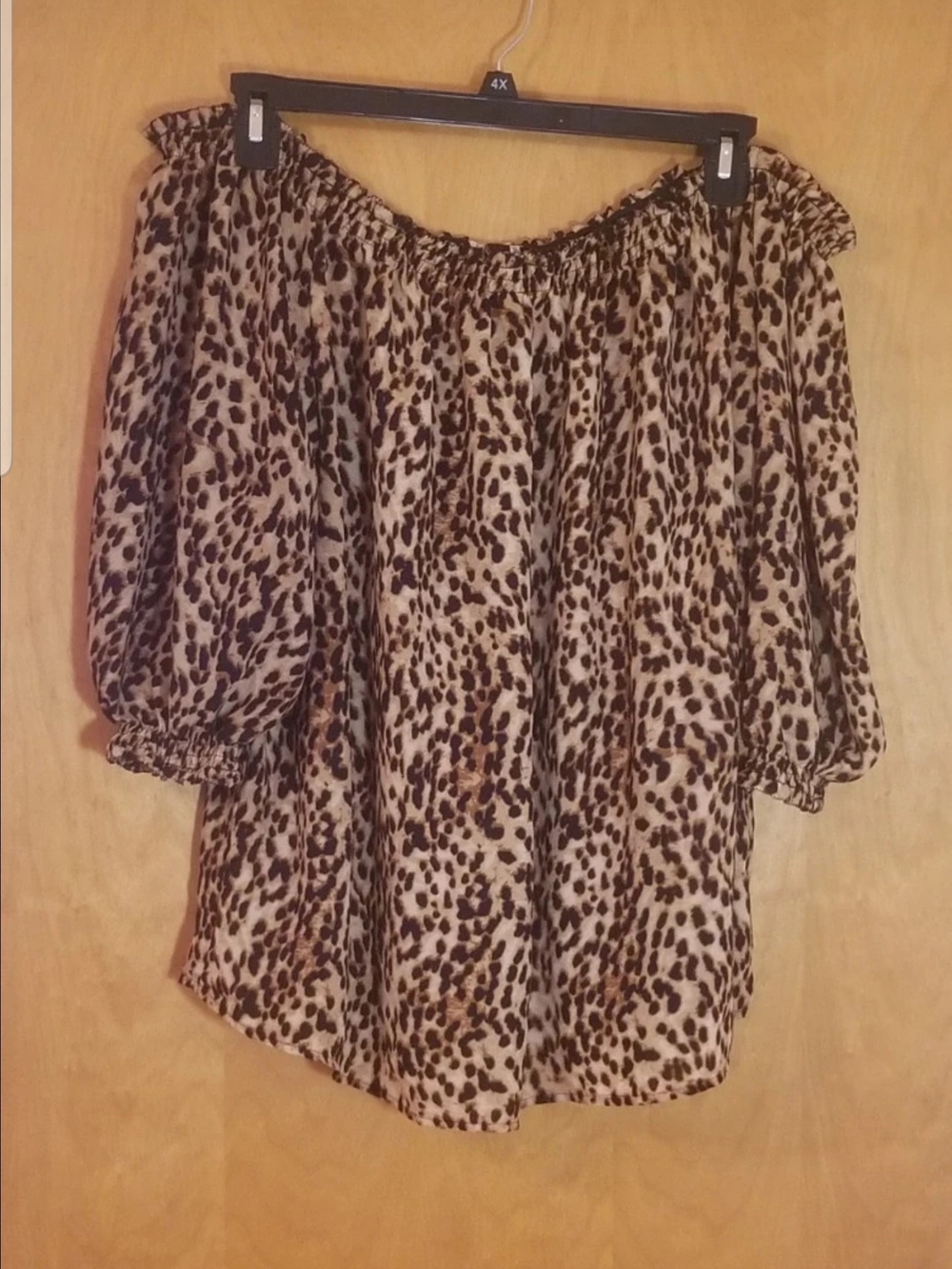 No Label Off Shoulders Animal Print Ruffled Blouse WOMEN'S 2-3XL